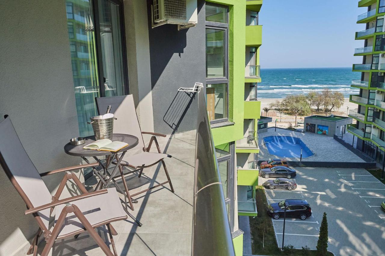 Sea Love Apt Spa N Pools Beach Resort Năvodari Exteriör bild