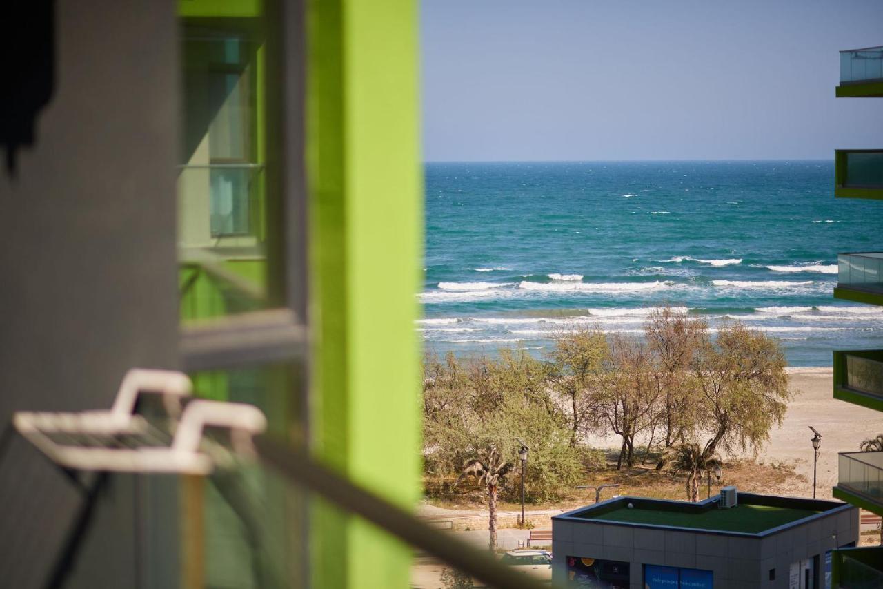 Sea Love Apt Spa N Pools Beach Resort Năvodari Exteriör bild