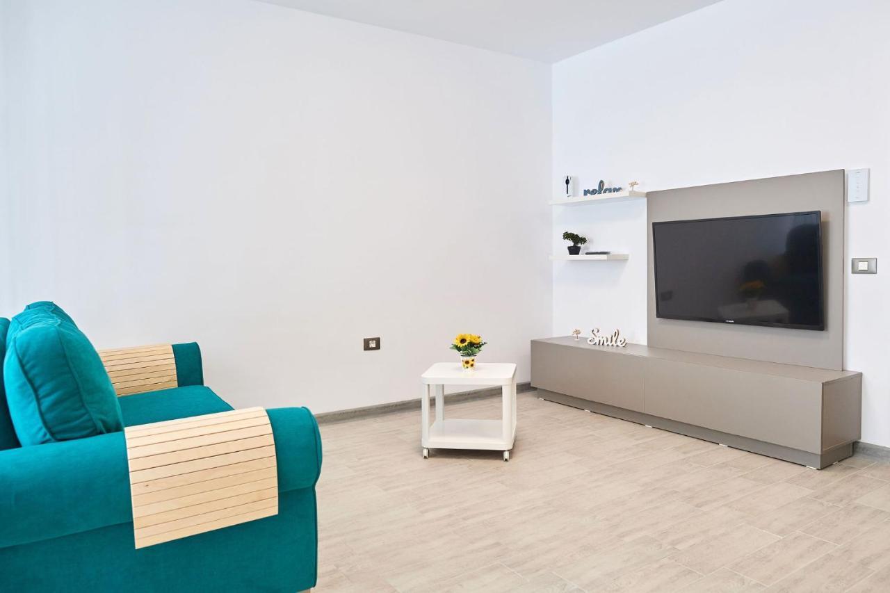 Sea Love Apt Spa N Pools Beach Resort Năvodari Exteriör bild