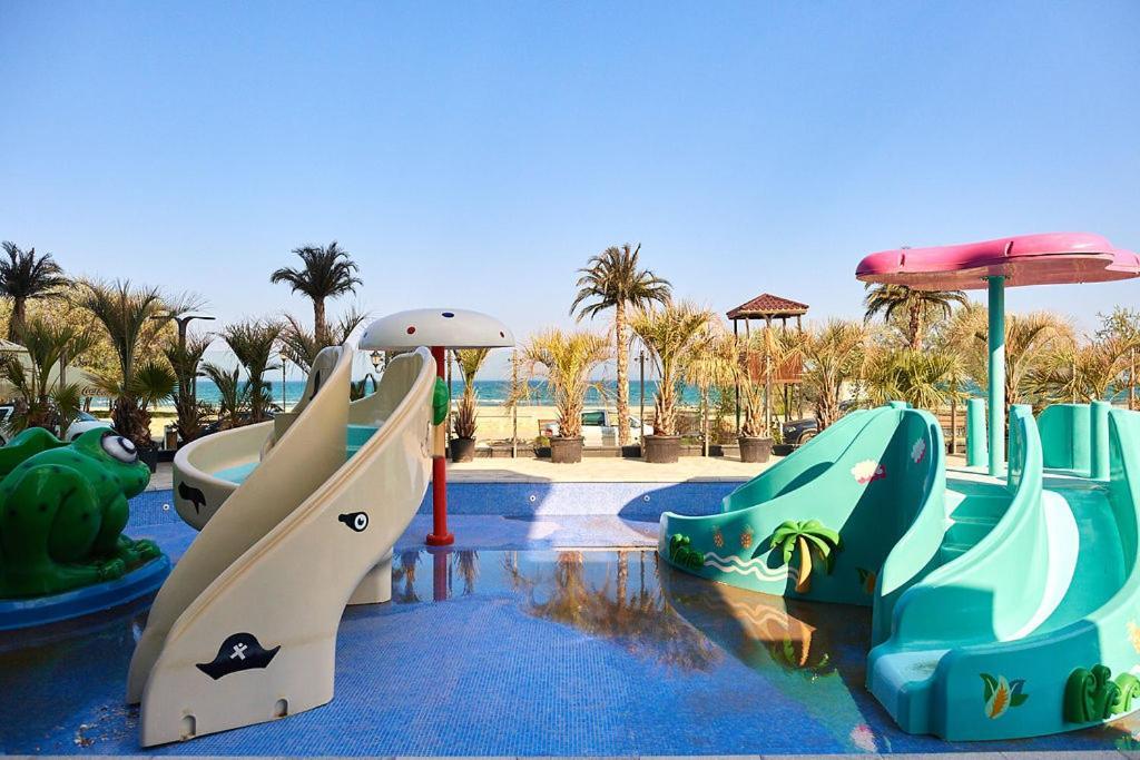 Sea Love Apt Spa N Pools Beach Resort Năvodari Exteriör bild