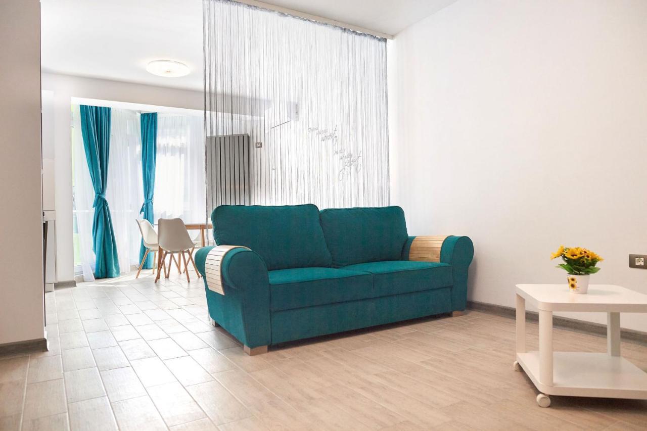 Sea Love Apt Spa N Pools Beach Resort Năvodari Exteriör bild