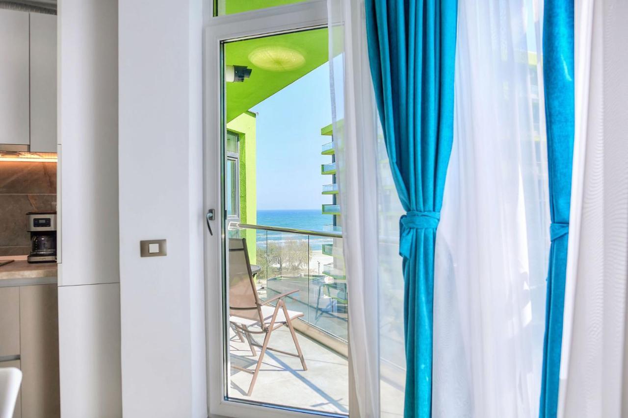 Sea Love Apt Spa N Pools Beach Resort Năvodari Exteriör bild